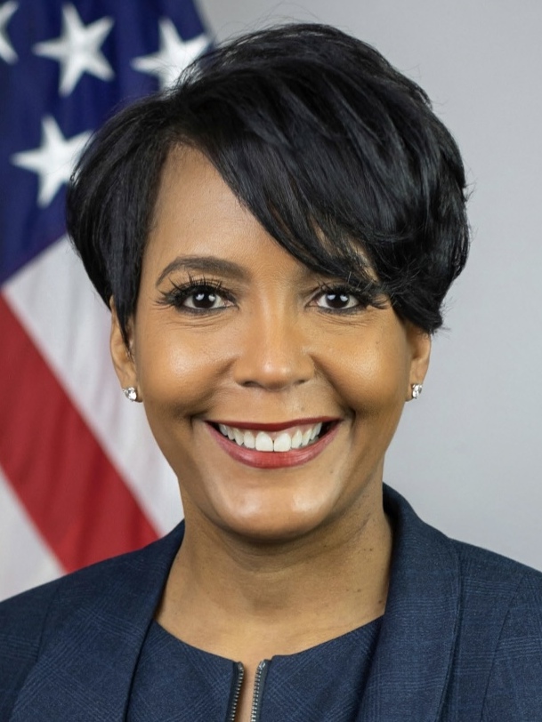 Official portrait of Keisha Lance Bottoms