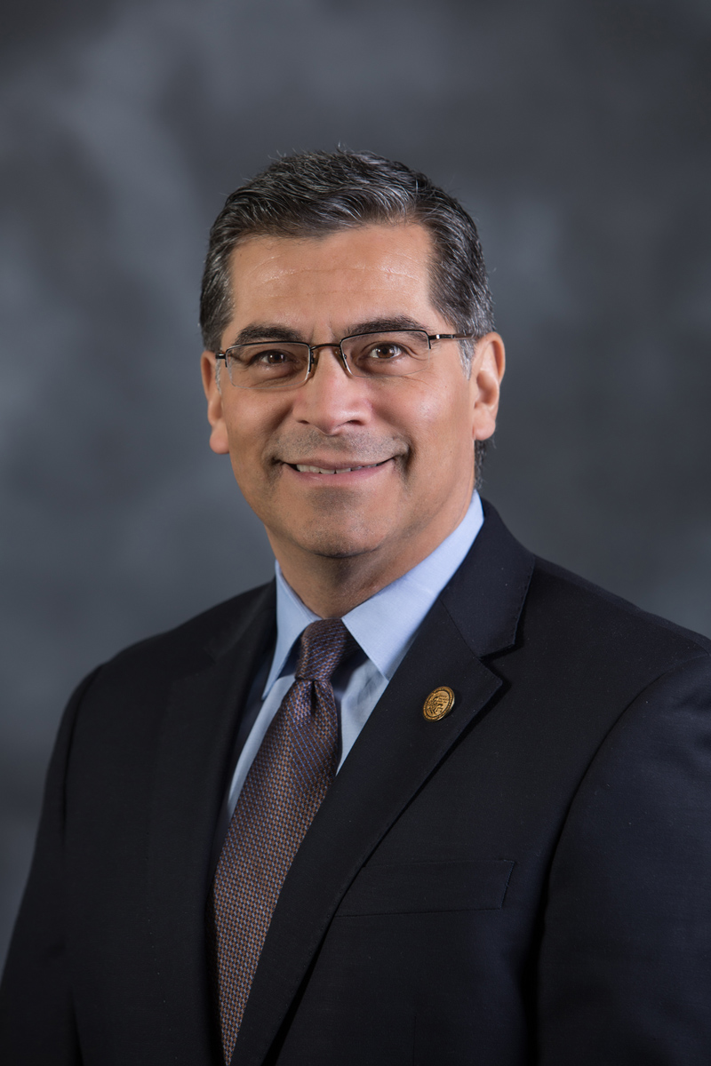 Official portrait of Xavier Becerra
